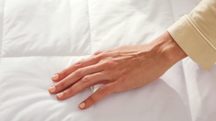 Sleep Hot? The Best Cooling Comforters to Wake Up Refreshed