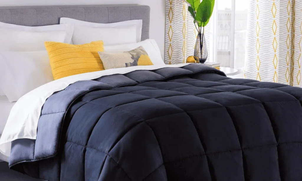 Linenspa All Season Hypoallergenic Down Alternative Microfiber Comforter, BlackGraphite, Twin XL