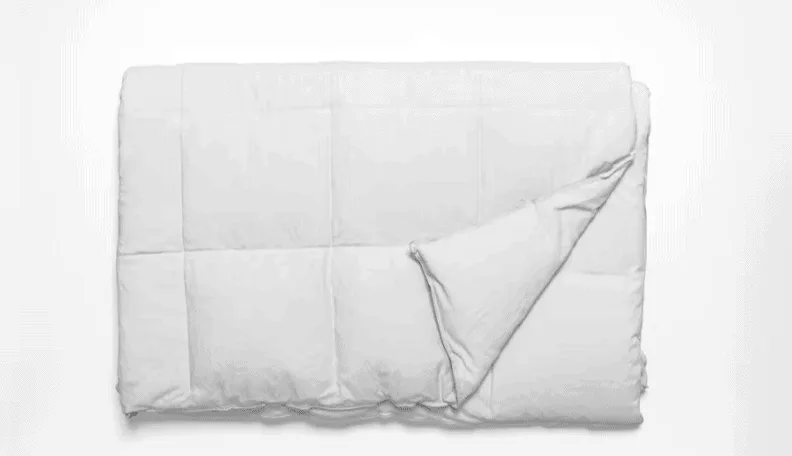 Saatva Lightweight Down Alternative Comforter