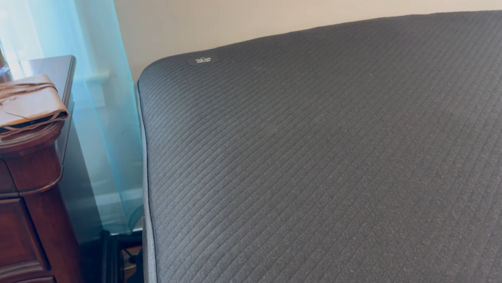 The Best Mattress for Hot Sleepers (U.K.) After Investigating Hybrids, Foam, and Something Completely Different&nbsp;