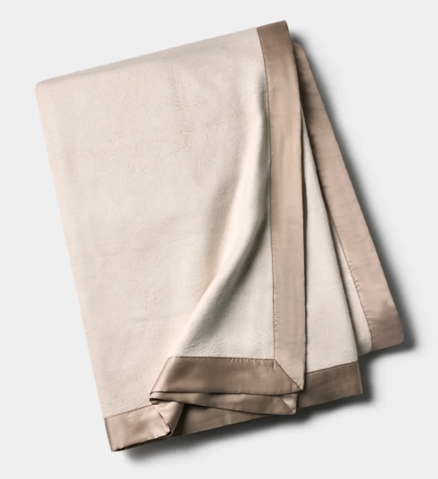 Cozy Earth Bamboo Blanket: Best Bamboo Cooling Blanket
