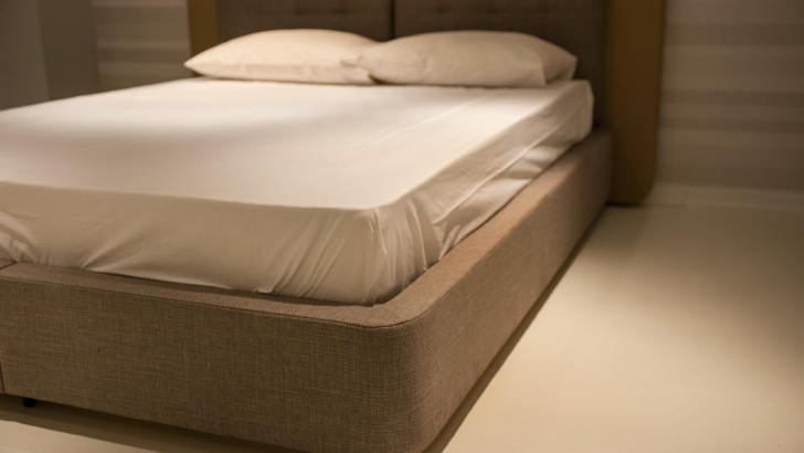 Helix vs. Sealy: Which Mattress and Shopping Experience Is Right for You?